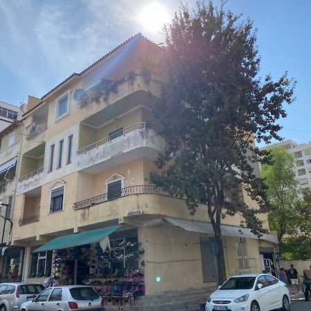 Lovely 2-Bedroom With Greenery View Durrës Exteriör bild